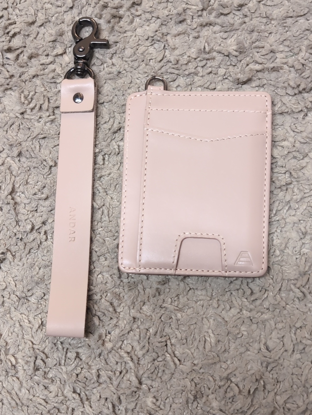 Andar The Denner Wristlet Card Holder In Blush